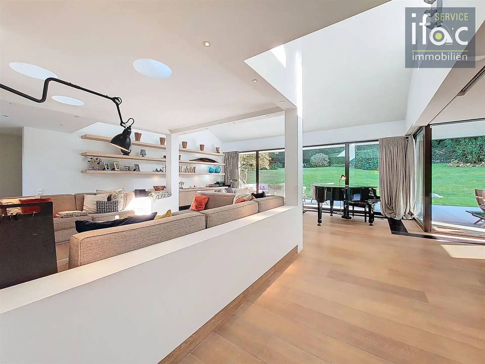 Exclusieve postmodernistische luxevilla grenzend aan bos foto 10