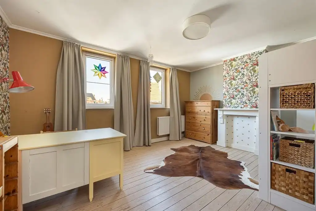 Karaktervolle gezinswoning met 4 slaapkamers en zonnige stadstuin foto 20