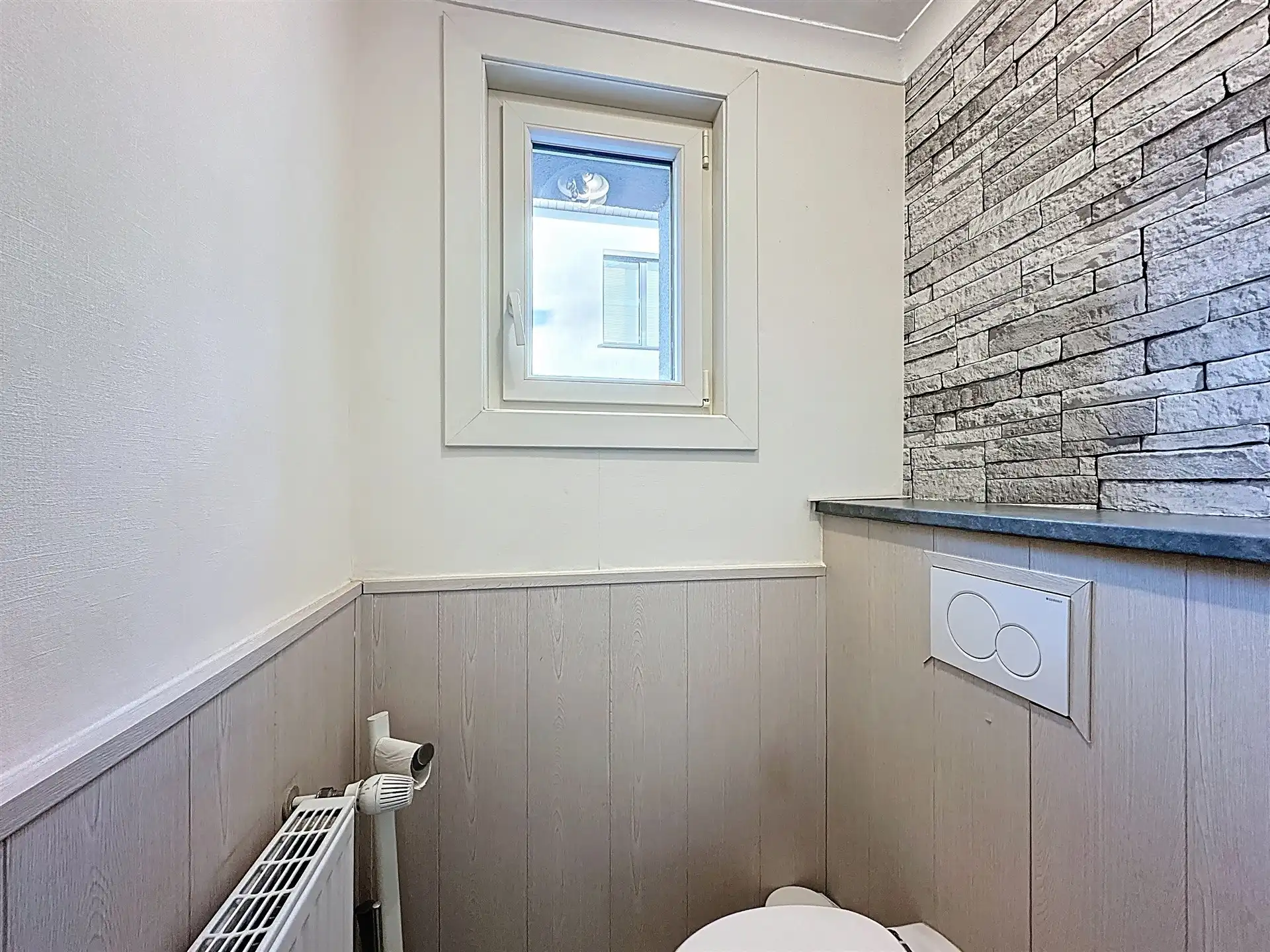 Half open bebouwing met 5 slaapkamers, garage en zicht op groen. foto 10