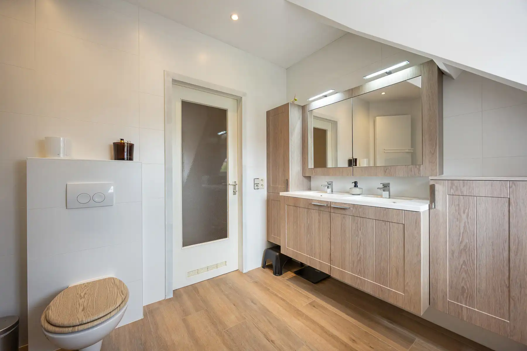 Charmant gerenoveerde woning met 3 à 4 slaapkamers in Beerse foto 17