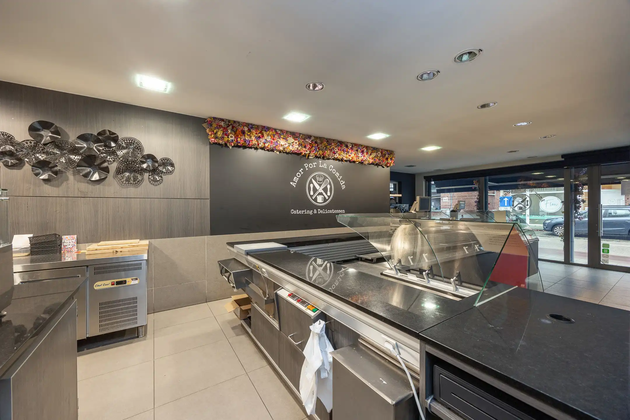 Modern handelsgelijkvloers in het centrum van Lint (115m²) foto 10