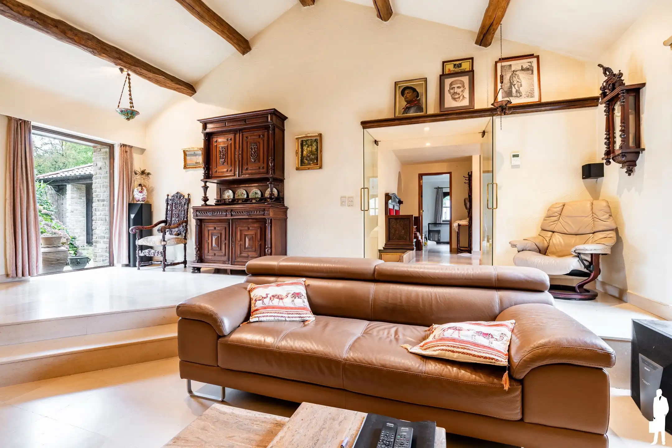 Gelijkvloerse villa met 4 slpk op toplocatie foto 7