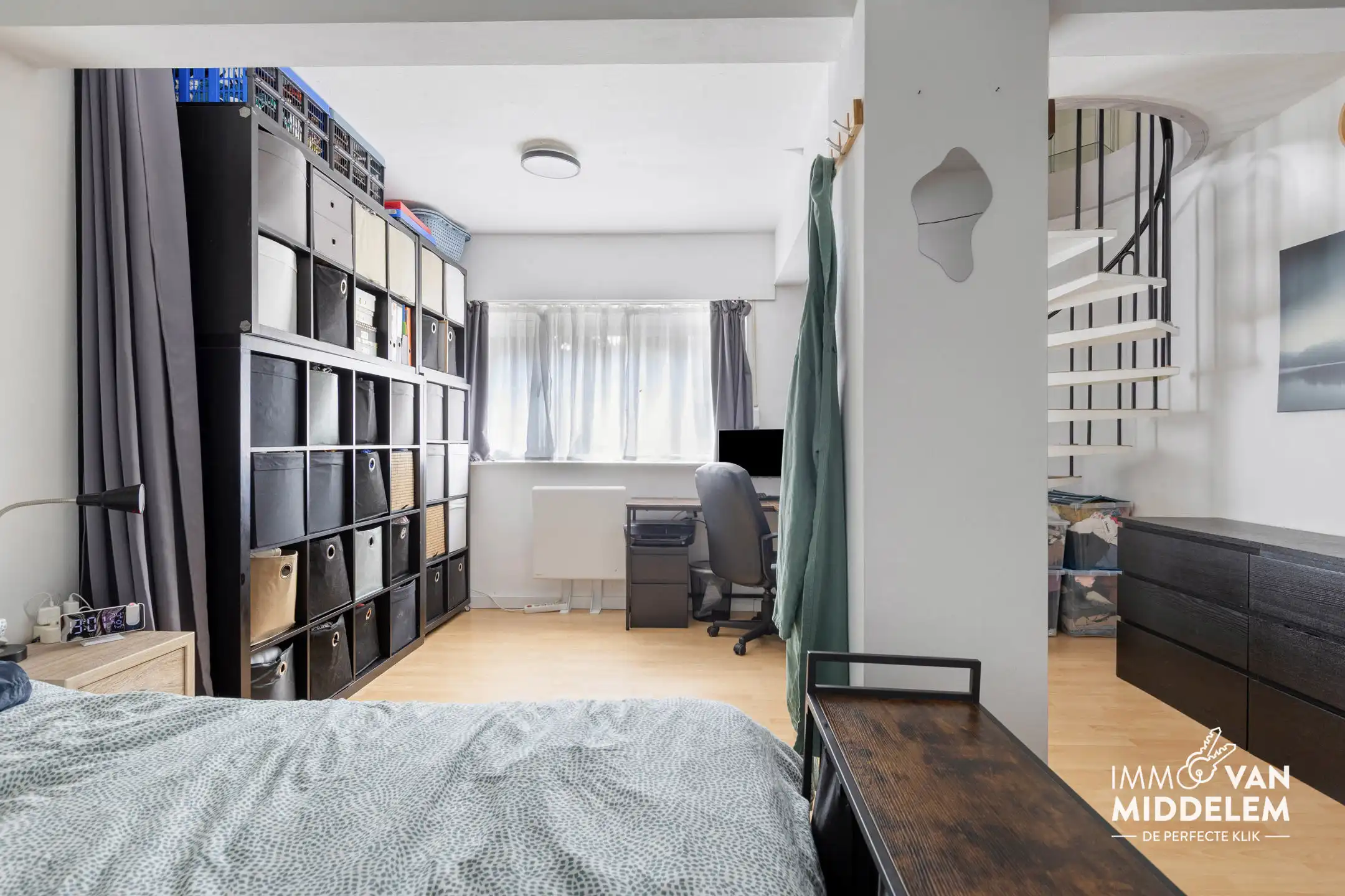 GELIJKVLOERS APPARTEMENT MET 2 KAMERS, TUIN EN GARAGE foto 14