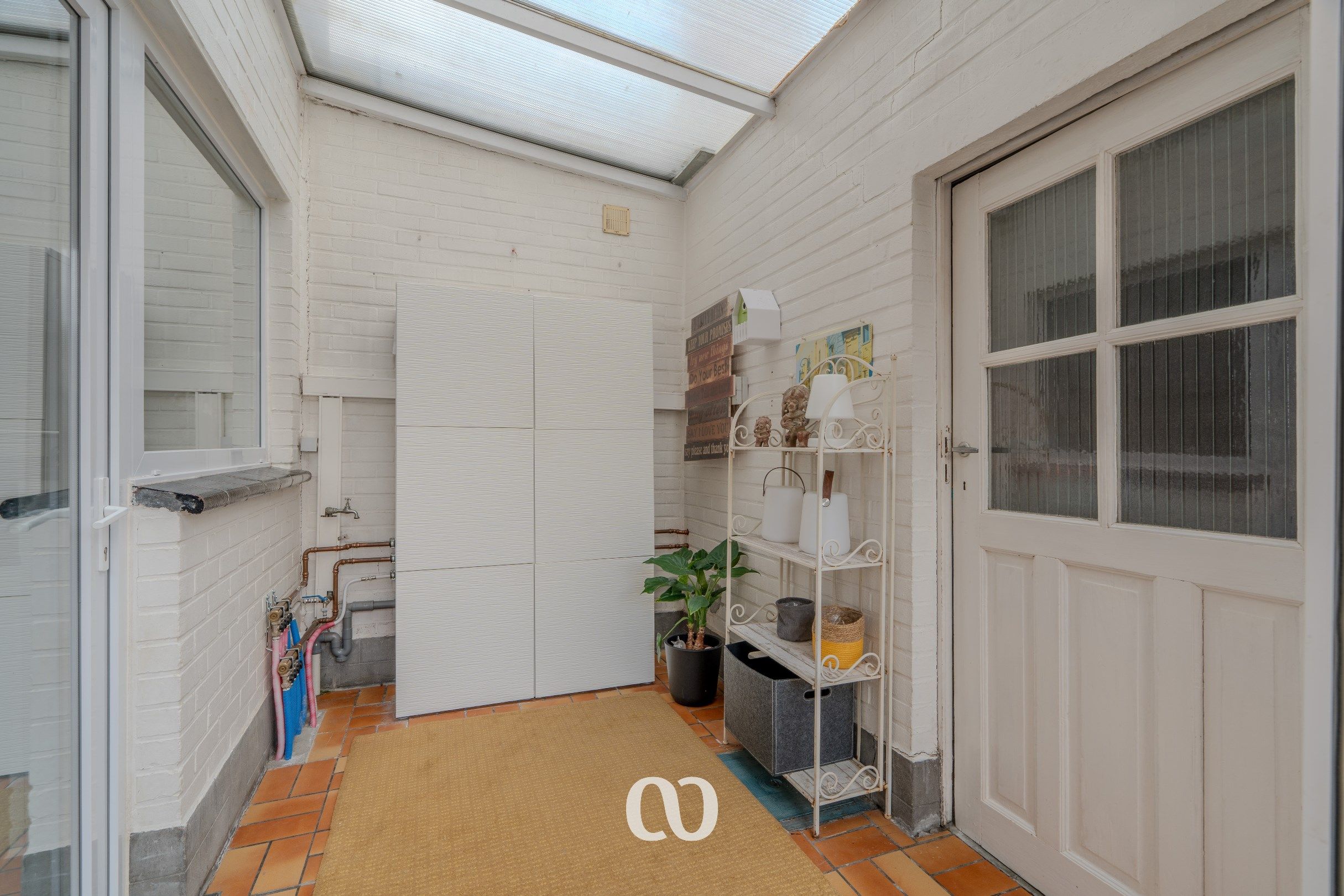 Ruime gerenoveerde woning met 4 slaapkamers in centrum Eine foto 8