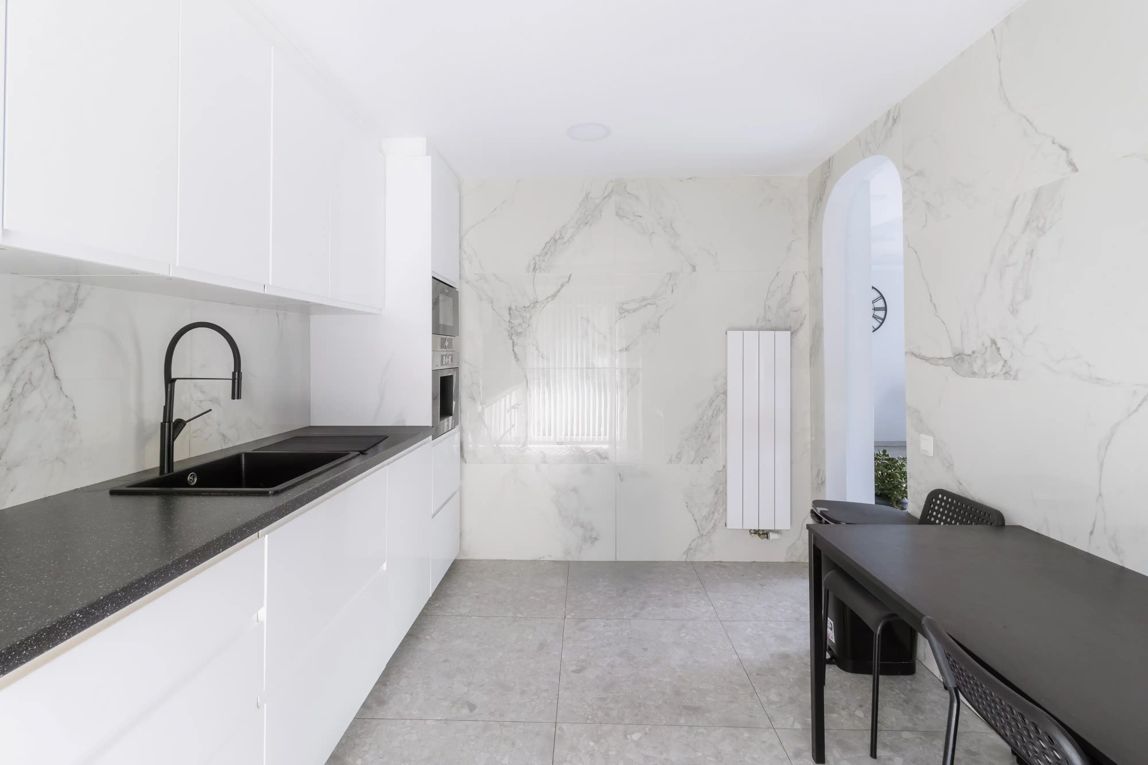 Instapklaar appartement met uitzicht op park foto 5