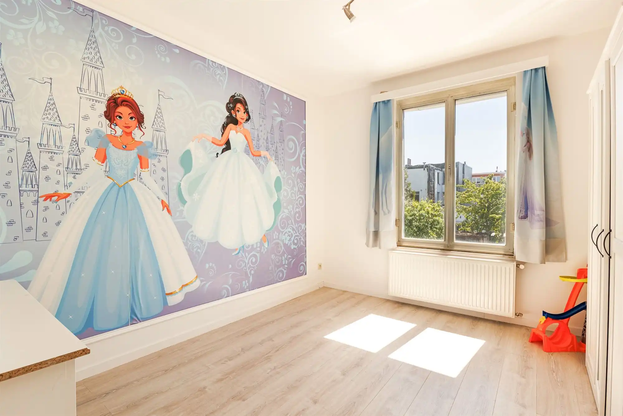 Instapklare woning met 3 slpkmrs., tuin en zonnepanelen foto 12