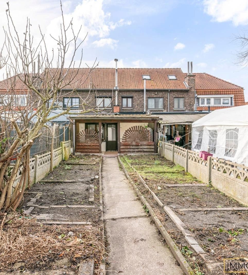 Instapklare gezinswoning met 3 slaapkamers, tuin en garage te Genk foto 17