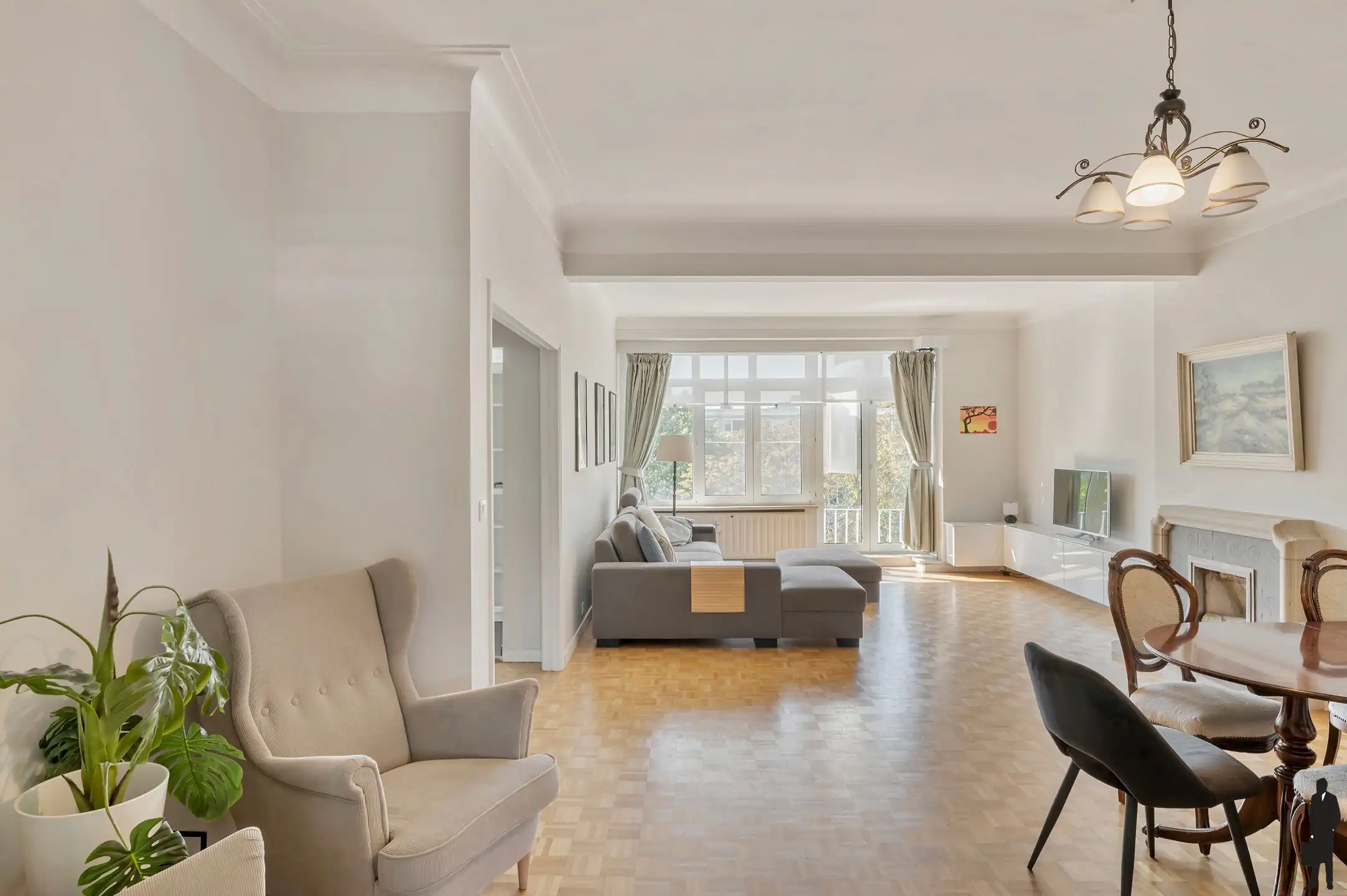 Prachtig, lichtrijk appartement met terras & garage foto 2