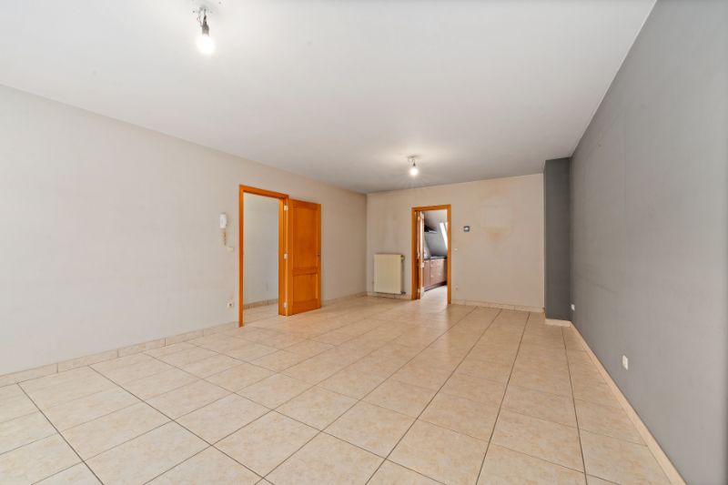 Ruime duplex appartement 2 slpk nabij centrum Zele! foto 2