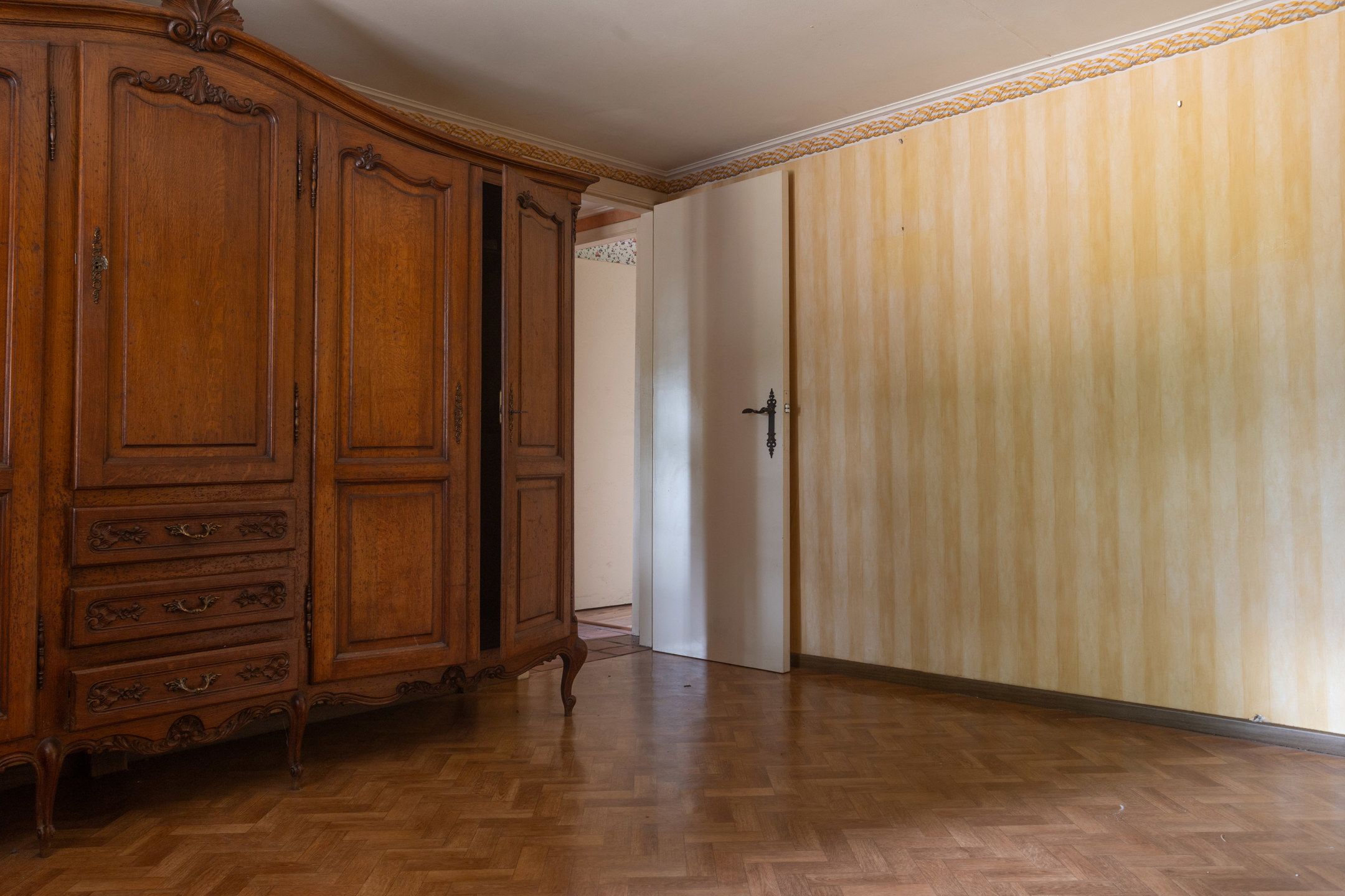 Uniek landhuis met aparte conciergewoning op 2 Hect grond foto 20