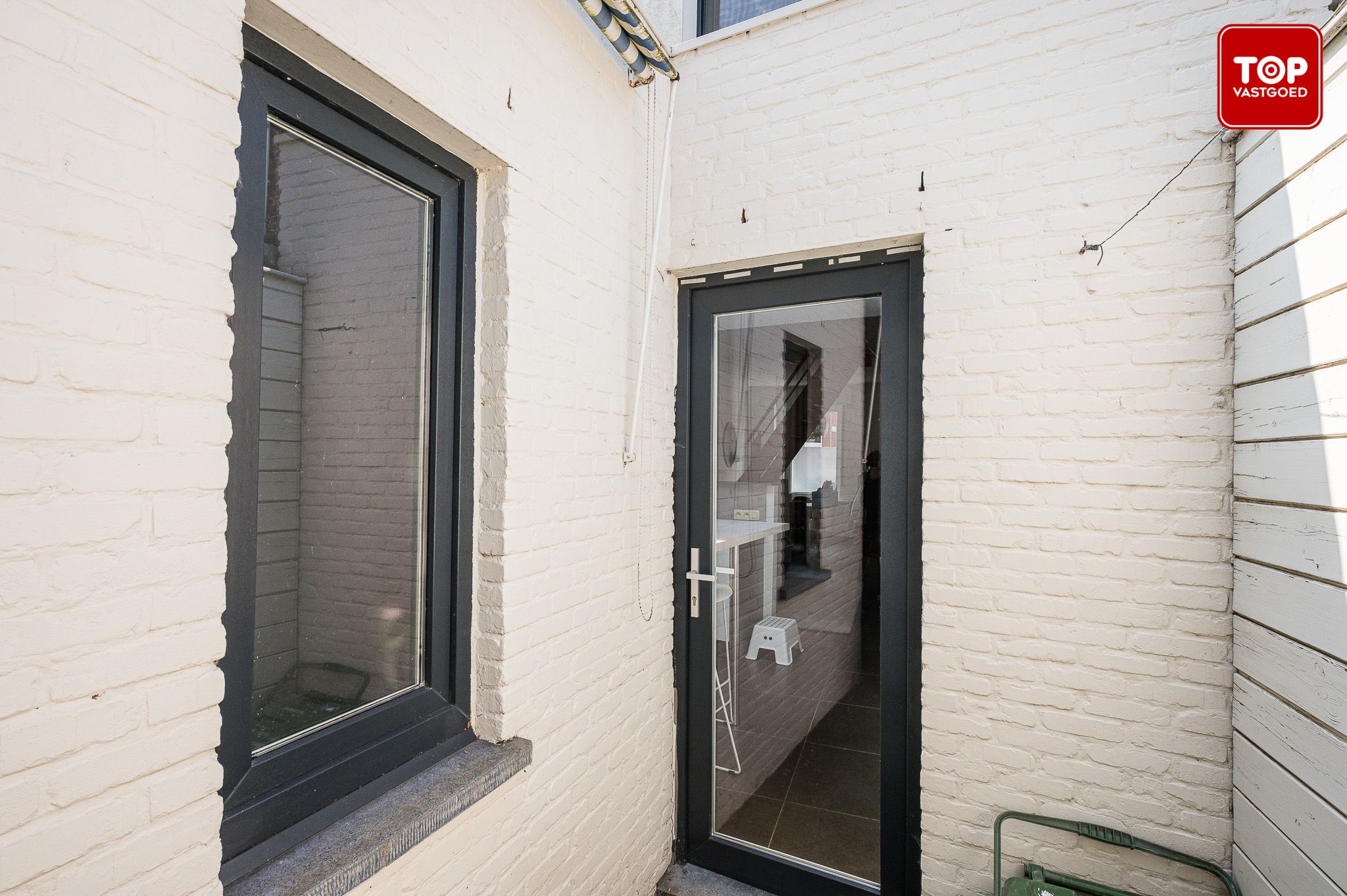 Instapklare woning met 3 slaapkamers en gezellige stadskoer. foto 24