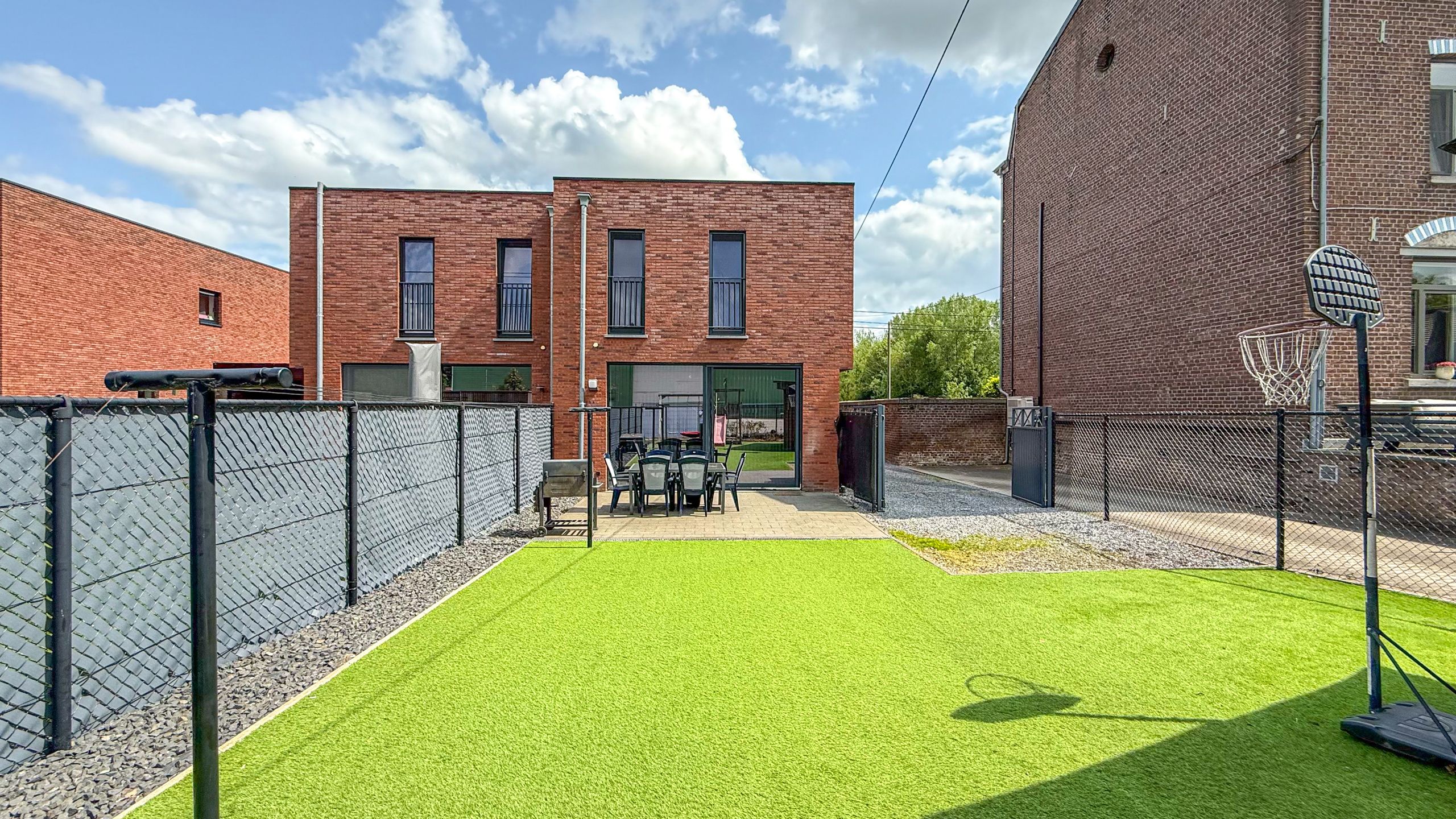 Moderne instapklare woning met 3 slaapkamers en tuin! foto 36