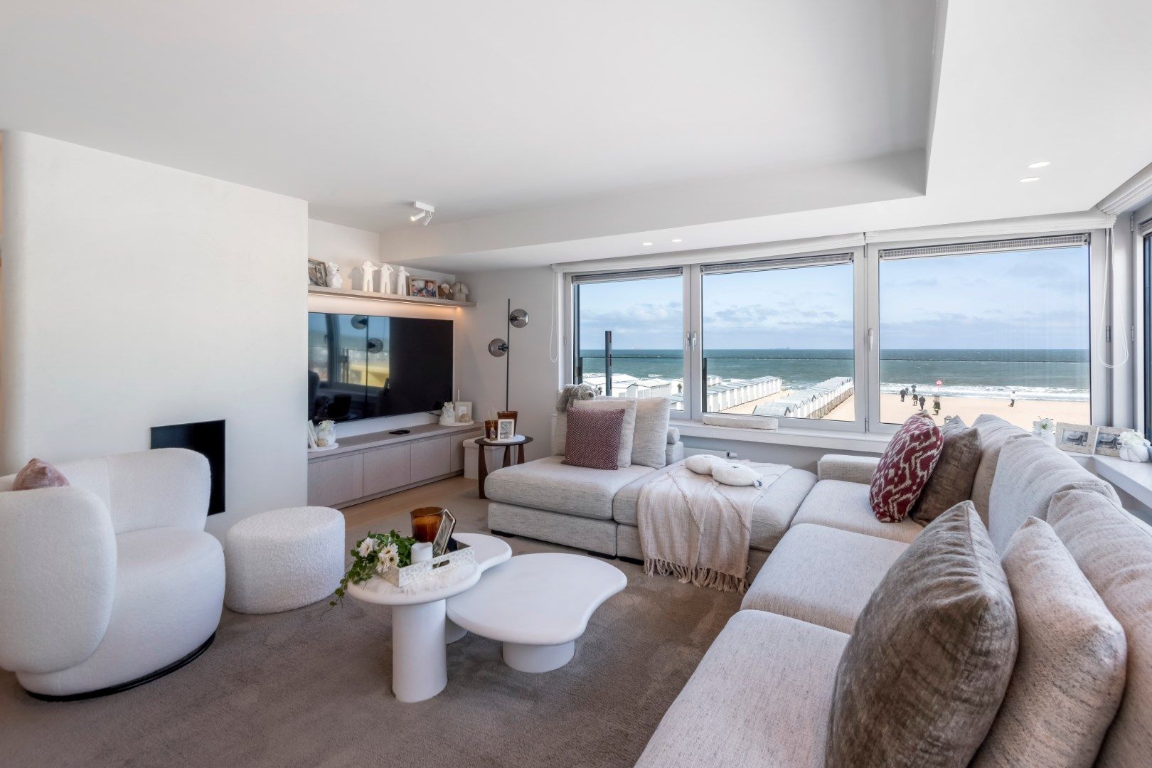 Luxueus hoekappartement met adembenemend frontaal zeezicht (12,5 meter zeezicht) foto 4