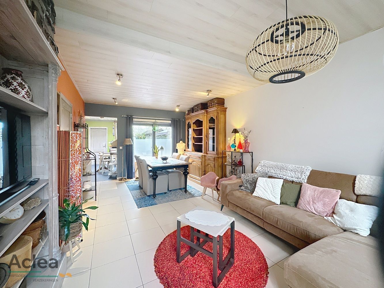 Charmante dorpswoning met 3 slpks en garage foto 2