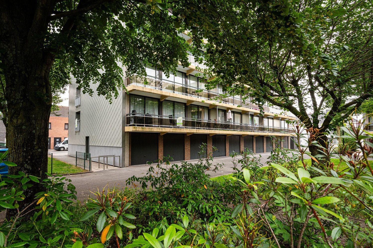 Prachtig en ruim hoekappartement in een rustige residentie nabij de Markt van Eeklo! foto 22