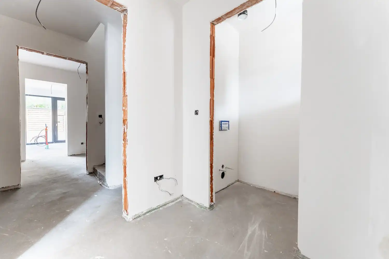 Charmante halfopen woning te koop in Leopoldsburg - 3 slaapkamers, 1 badkamer, ruime keuken en 2 toiletten op 279 m², volledig gerenoveerd in 2026! foto 5