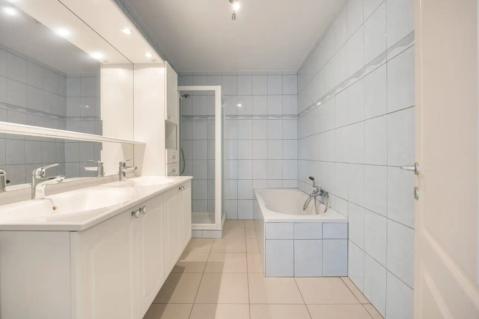 Appartement met 2 slaapkamers en autostaanplaats in Lubbeek! - EPC 102 kWh/m² - bewoonbare opp. 99 m² foto 16