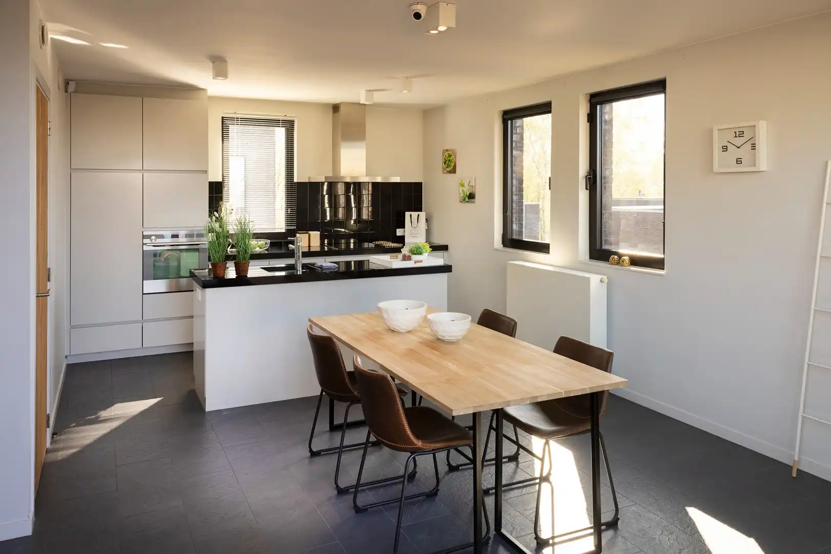 Knap duplex-appartement met mooie daktuin. foto 3