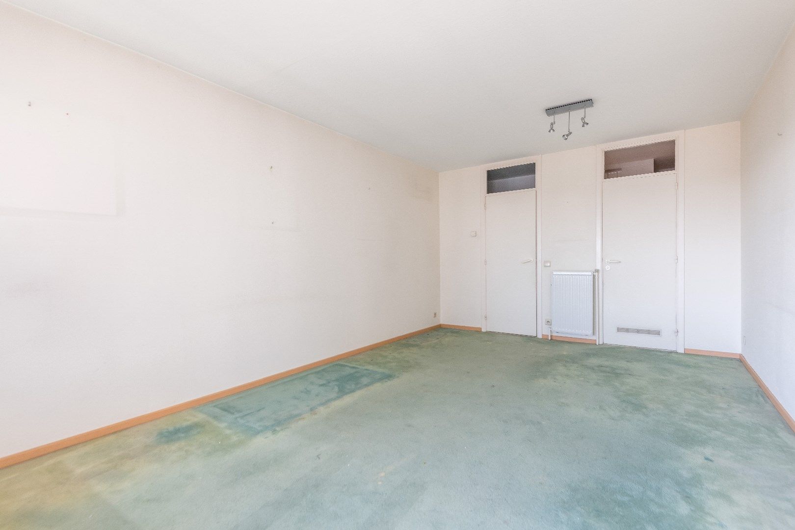 Te renoveren studio gelegen op de Kustlaan in het Zoute met open zicht op de villa's gelegen tussen het Albertplein en het Driehoeksplein op wandelafstand van d foto 3