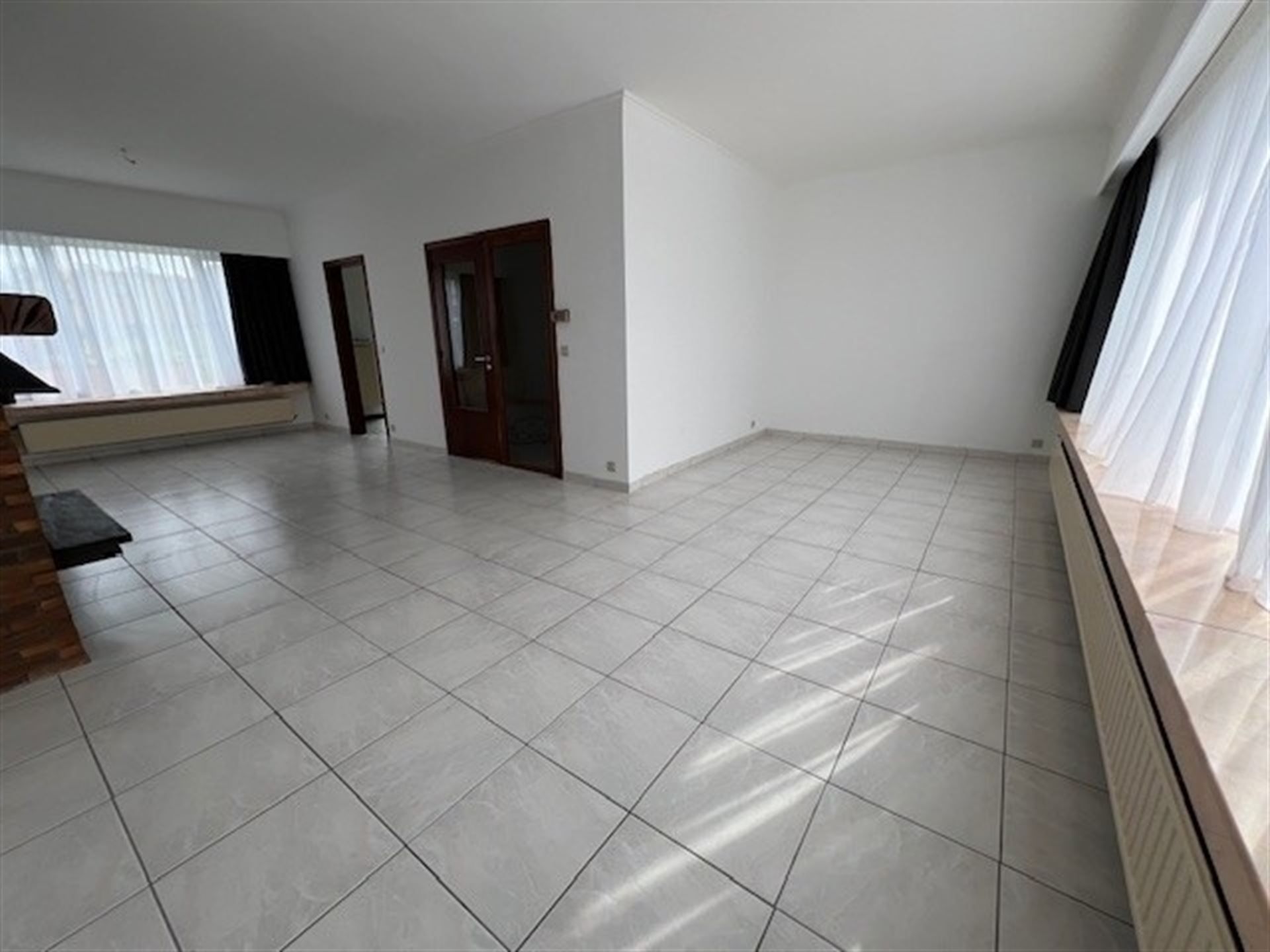 Rustig gelegen bel-étage woning met 4 slaapkamers foto 4