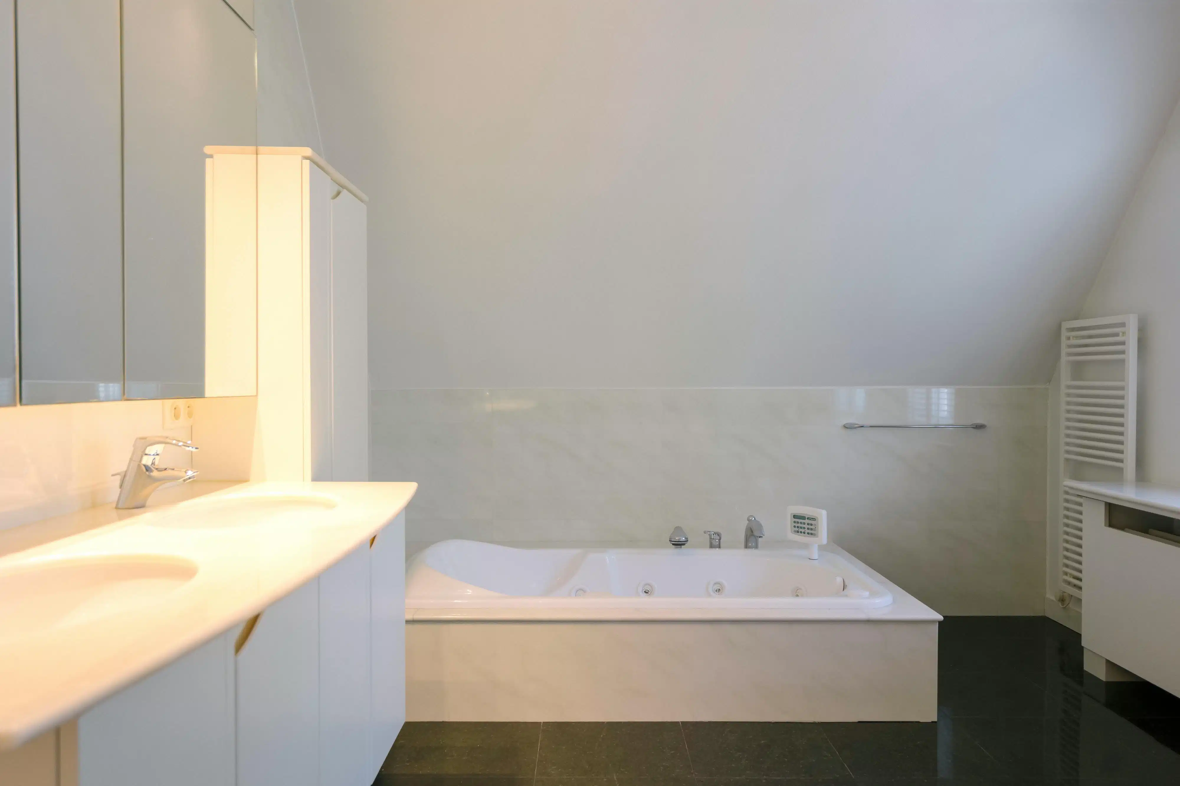 Exclusieve villa op royaal perceel nabij het Sterrebos foto 13