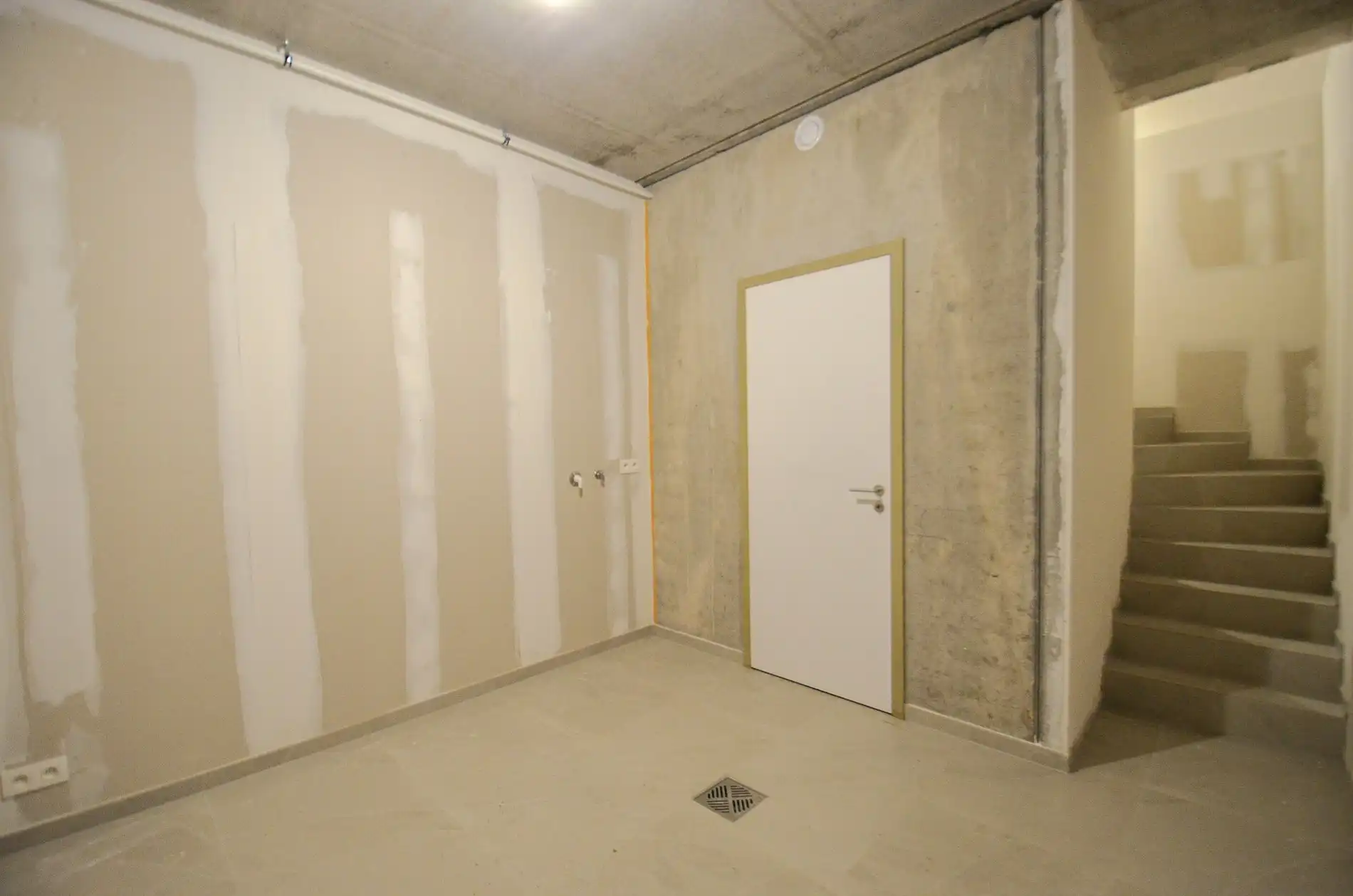 Nieuwbouw BEN-woning(bijna energie neutrale woning) in een autovrije, groene omgeving. foto 18