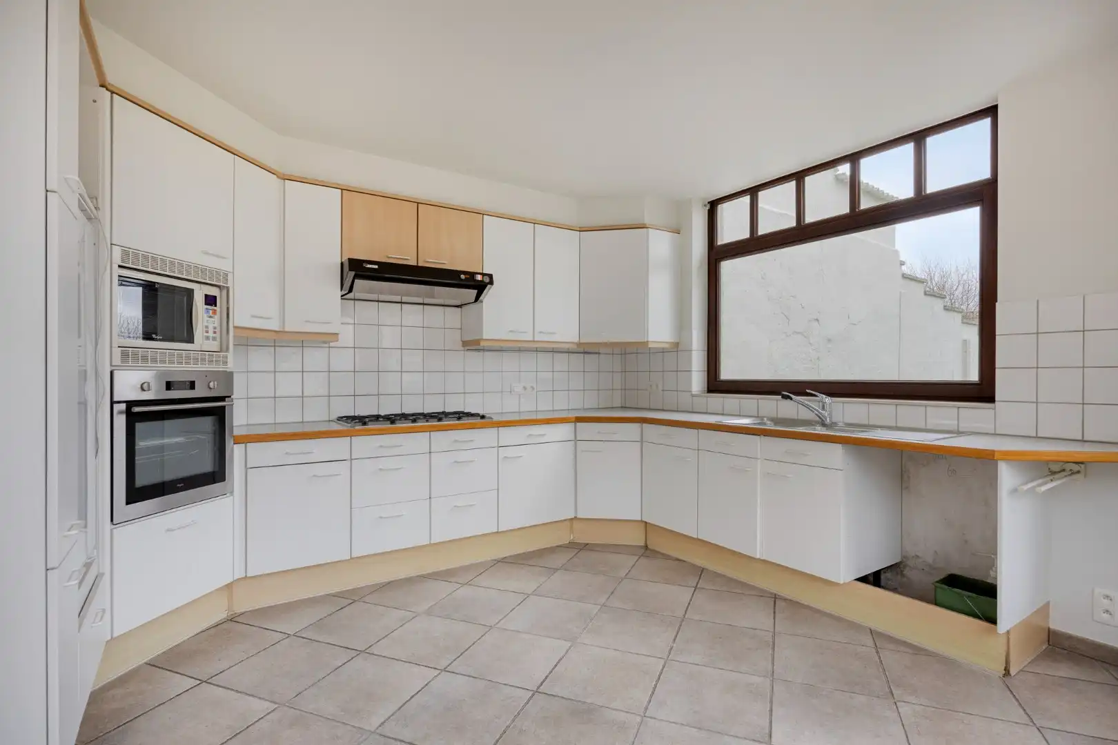 Instapklare gezinswoning met praktijkruimte foto 10