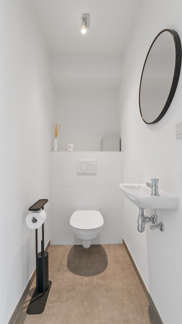 Exclusief appartement van 164,88 m2 met 2 terrassen in centrum Maaseik foto 5