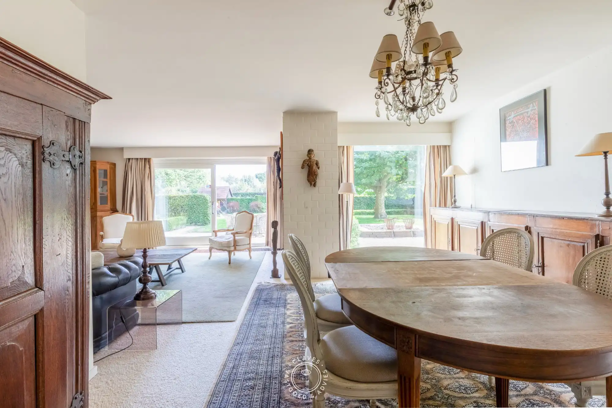 Residentiële villa op een uitzonderlijk groen perceel van meer dan 2.000 m² in de gegeerde Eikenlaan te Belsele foto 10