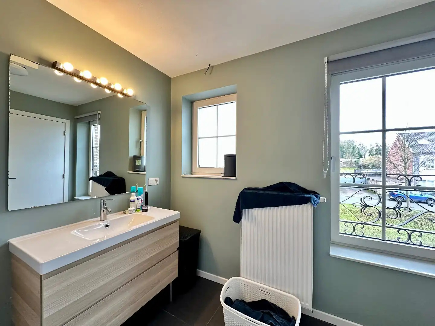 Ruim Duplexappartement met 2 slaapkamers en groot terras te Nerem (Tongeren) foto 8