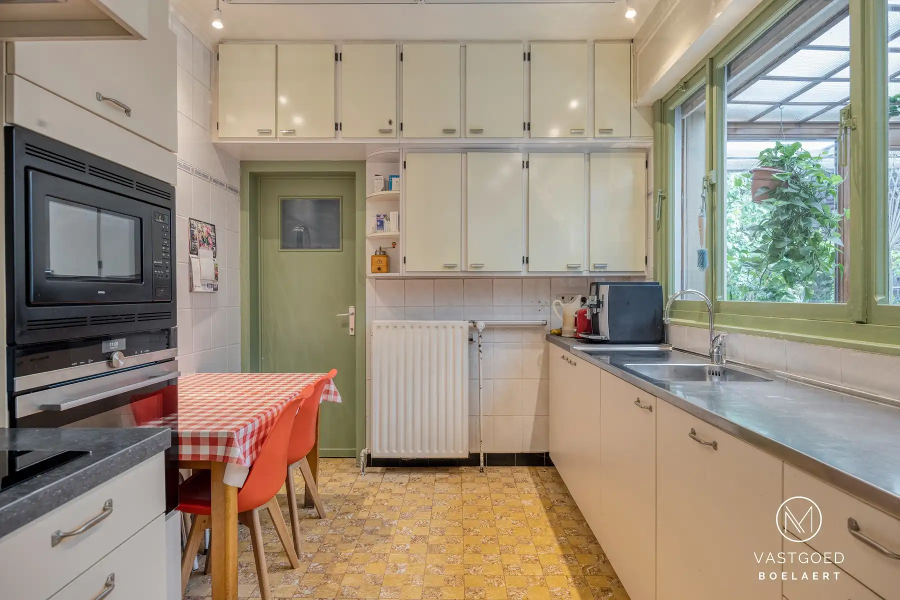 Stadswoning met 6 slaapkamers, garage én tuin te Aalst foto 6