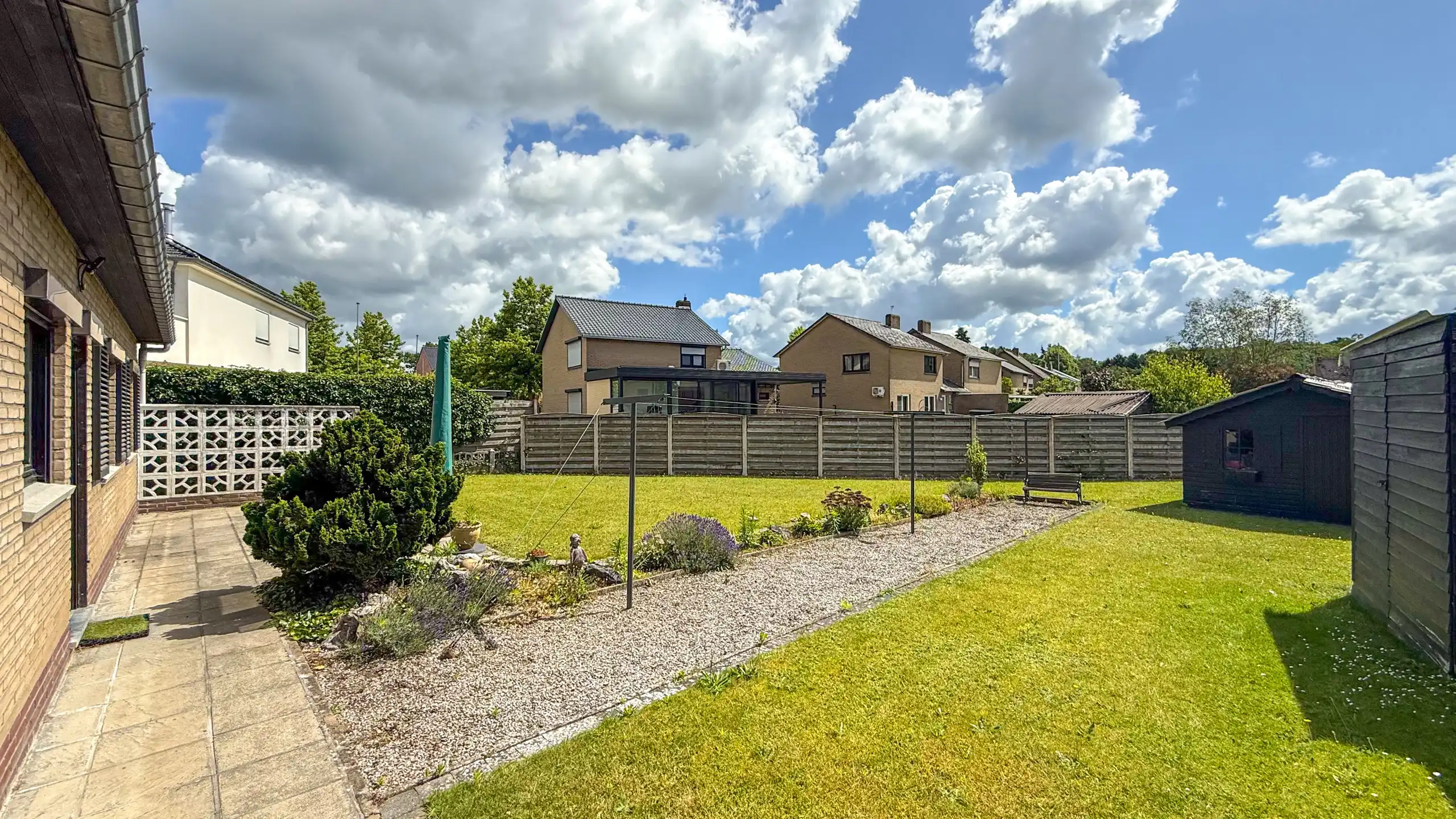 Mooi verzorgde gelijkvloerse woning met 3 slpkms en tuin! foto 48