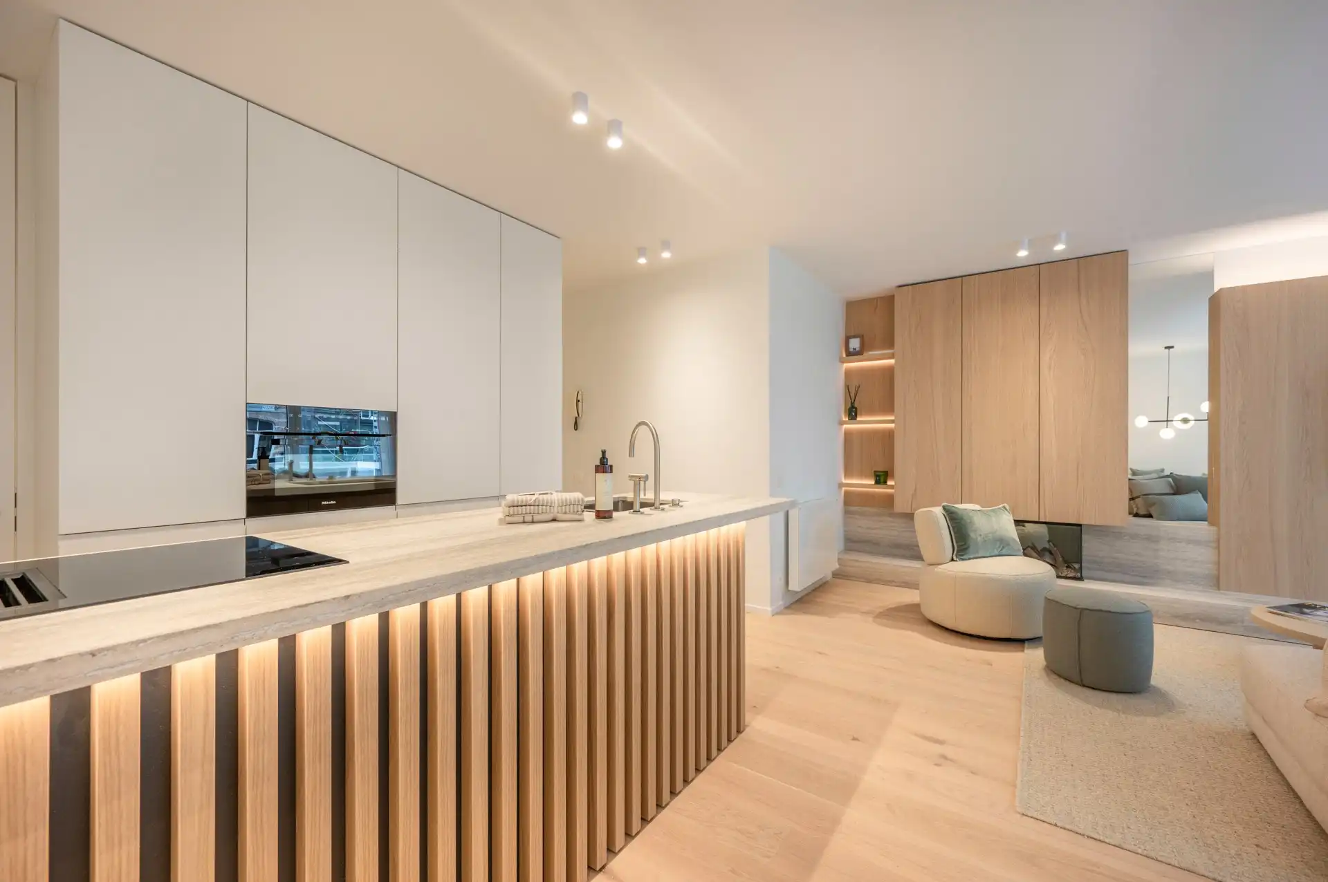 Prachtig gerenoveerd appartement met zuidwesten oriëntatie gelegen in het centrum van Knokke, vlakbij de Dumortierlaan foto 14