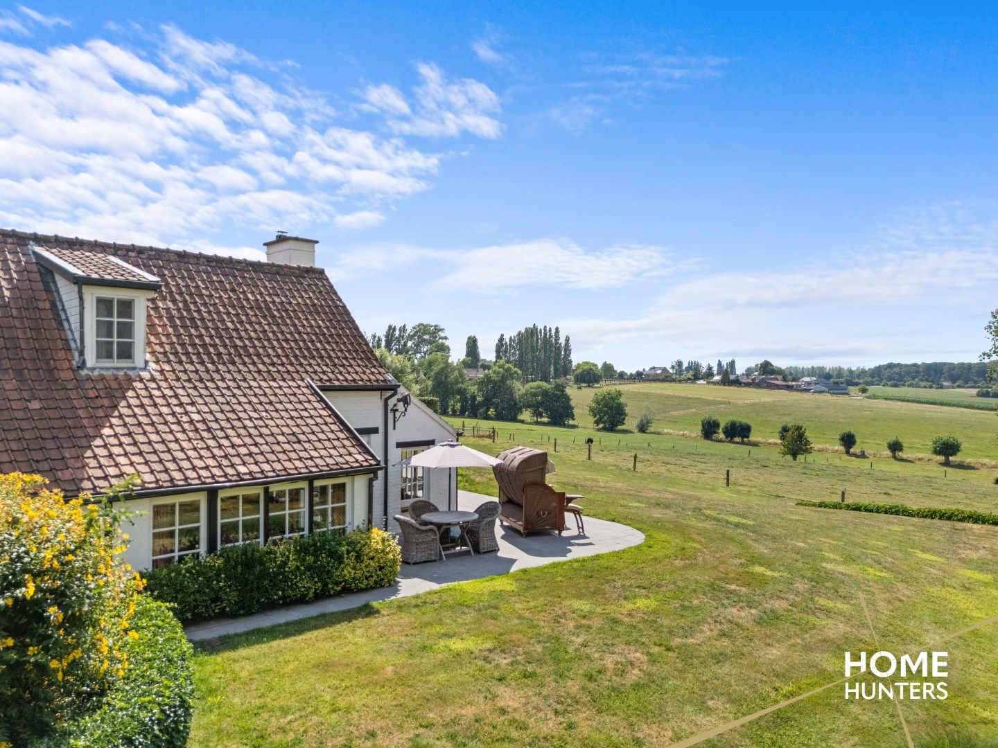 Exclusieve villa met gastenverblijf en panoramische zichten foto 15