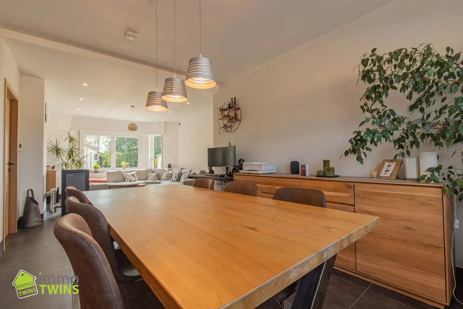 Ruime, energiezuinige gezinswoning met 275 m² bewoonbare oppervlakte, prachtige tuin en tal van extra's in Dendermonde (Oudegem) foto 4