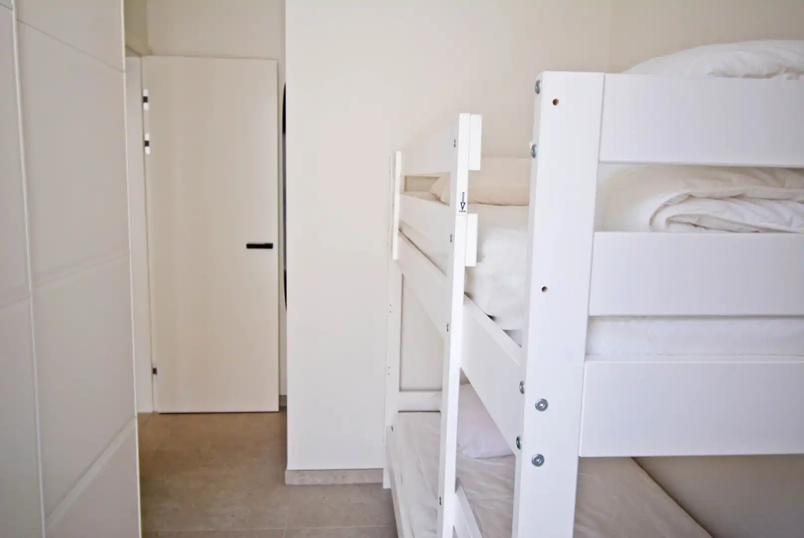 Appartement in het centrum van Knokke met eigen buitenruimte - eerste verhuur! foto 12