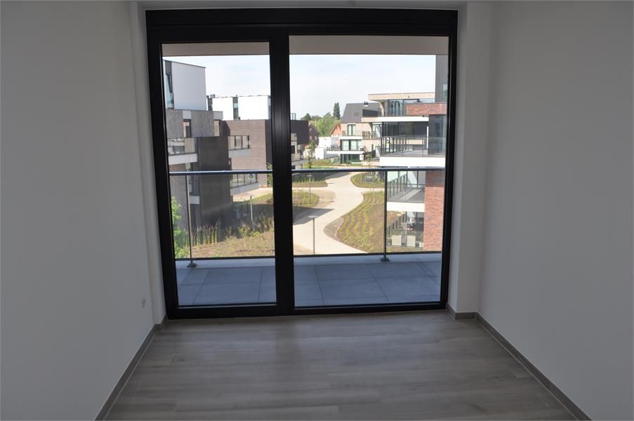 Lichtrijk appartement met 2 slaapkamers in Bilzen foto 9