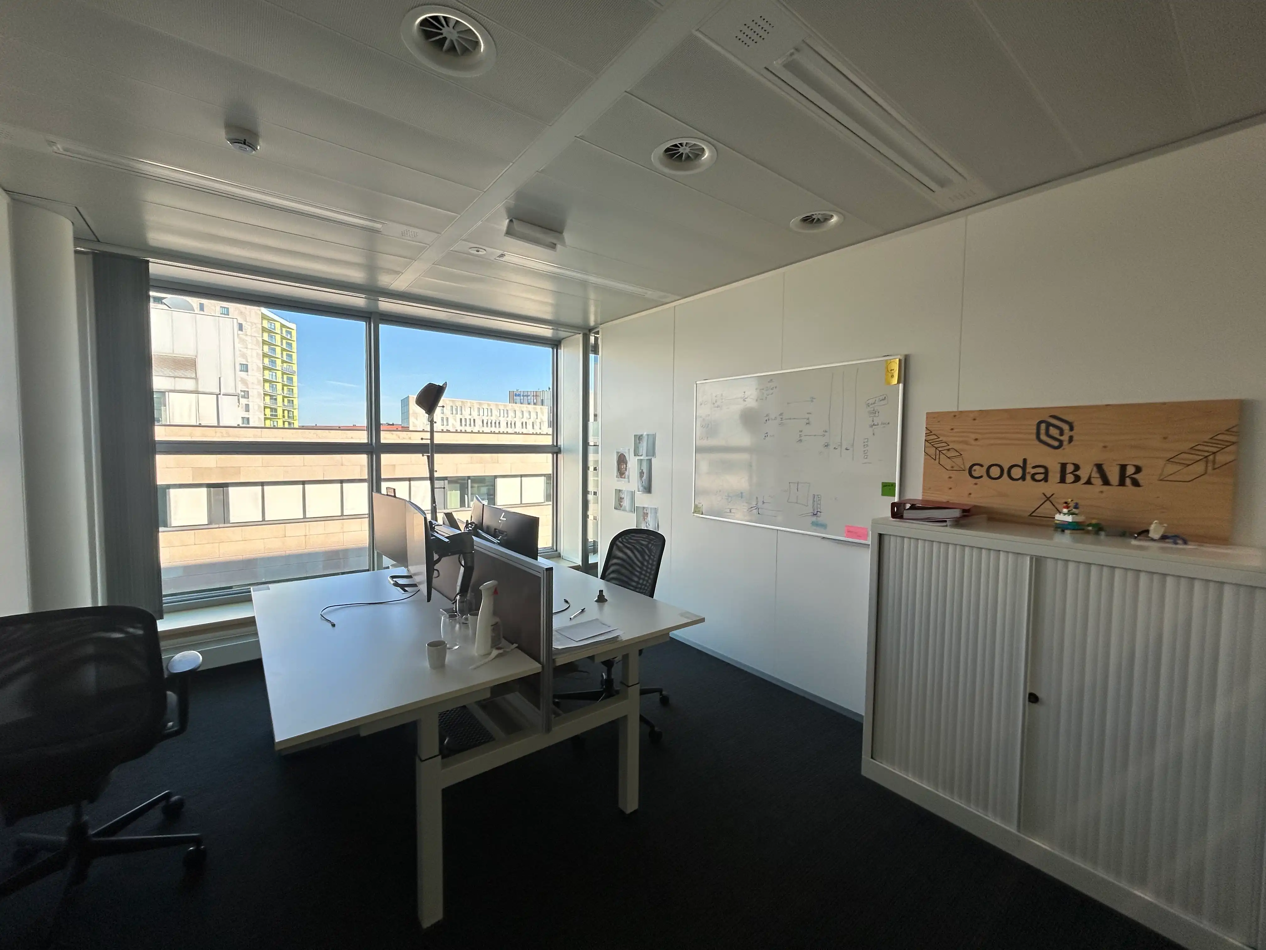 Kantoor te huur met een oppervlakte van 1.247 m², vlakbij het station foto 10
