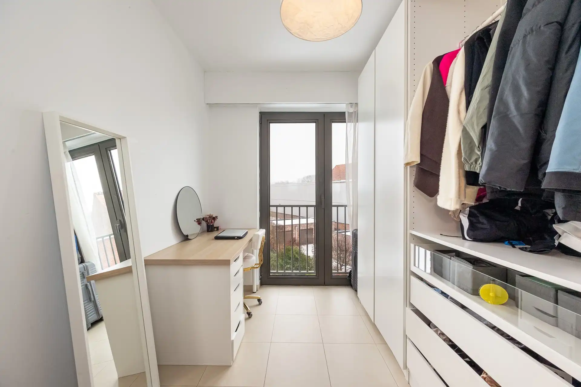 Ruim appartement (Bj 2005) met 3 mooie slaapkamers foto 12