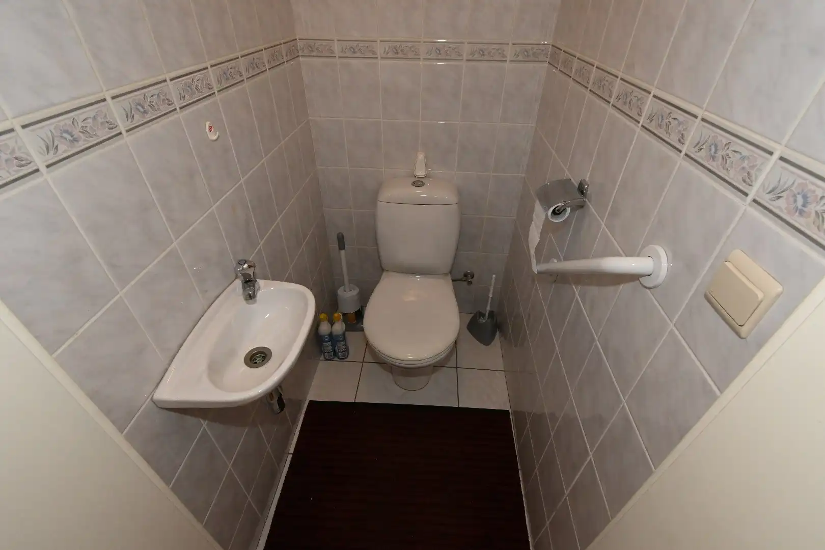 Instapklaar appartement met 2  slpk. en garage gelegen centrum Maldegem foto 21