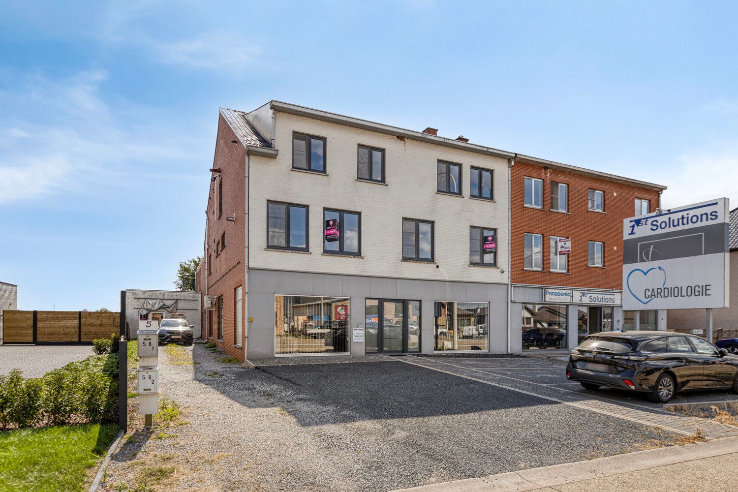 ZEER RUIM EN INSTAPKLAAR DUPLEX APPARTEMENT MET 3 SLPKS! foto 25