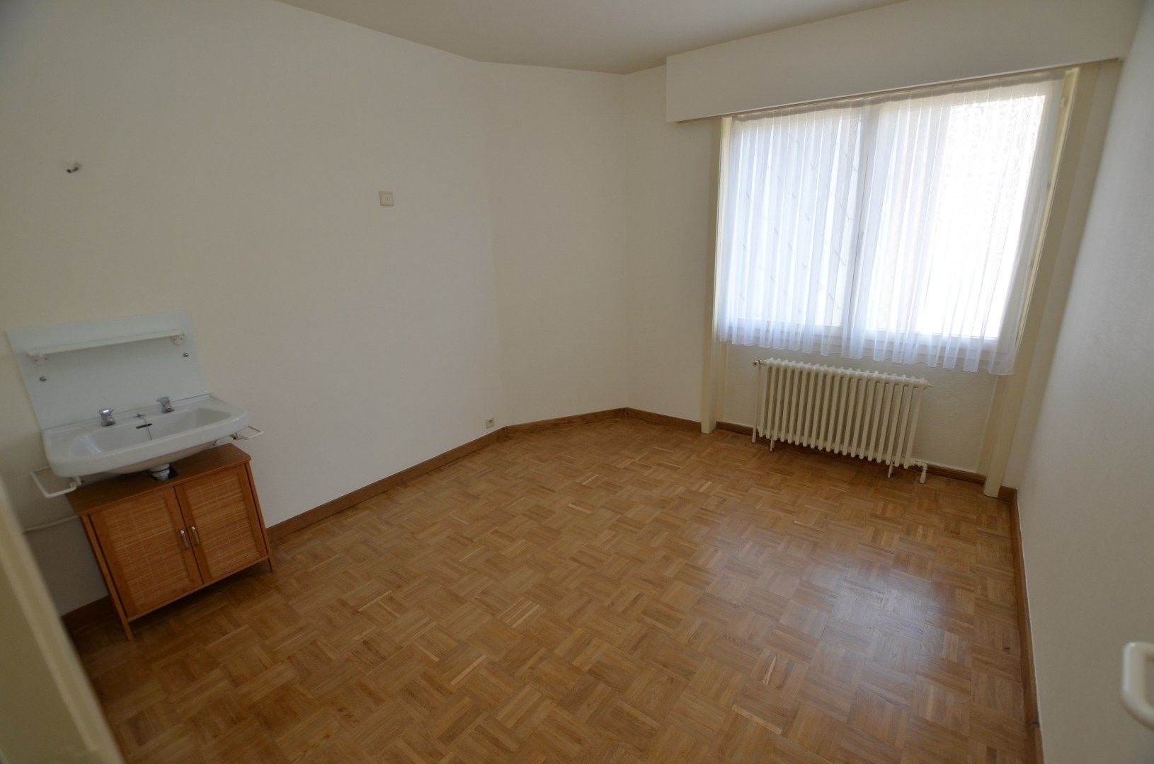 Mooi ruim, gerenoveerd appartement met open zicht foto 15