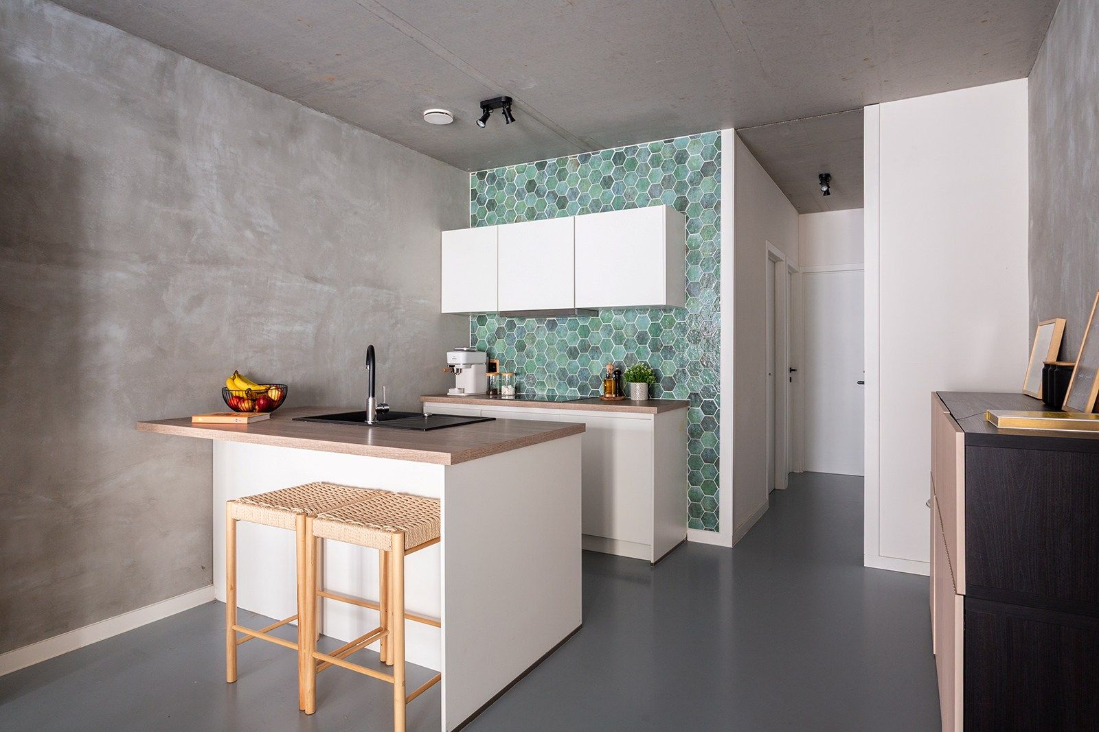 Prachtig “jongbouw” appartement in de Markgravewijk foto 14