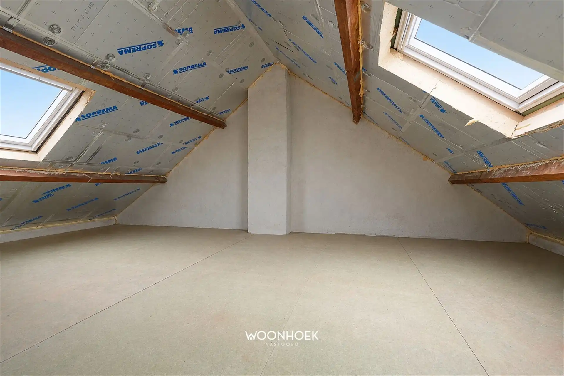 Gerenoveerde 3 slaapkamer woning met tuin! foto 12