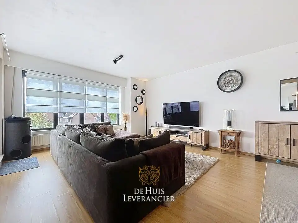 Lichtrijk en instapklaar appartement (100 m²) met zonnig terras in Molenveld Edegem! foto 8