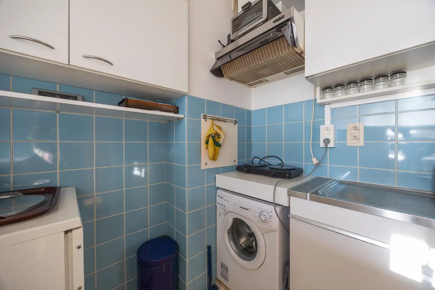 Instapklare studio met zuidgericht terras op topligging vlakbij de Zeedijk! foto 13