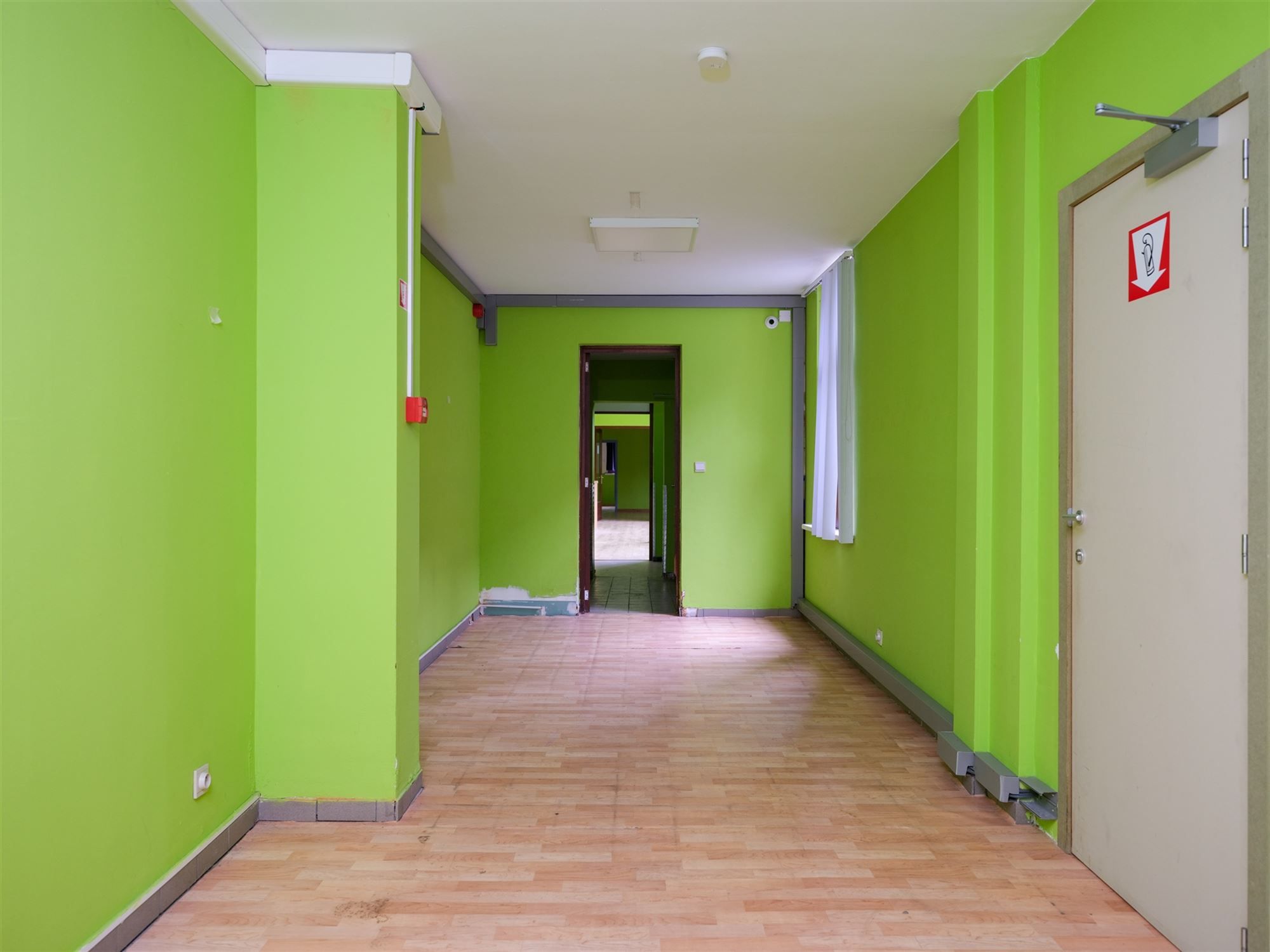 ruime rijwoning met polyvalent bijgebouw en tal van mogelijk foto 9