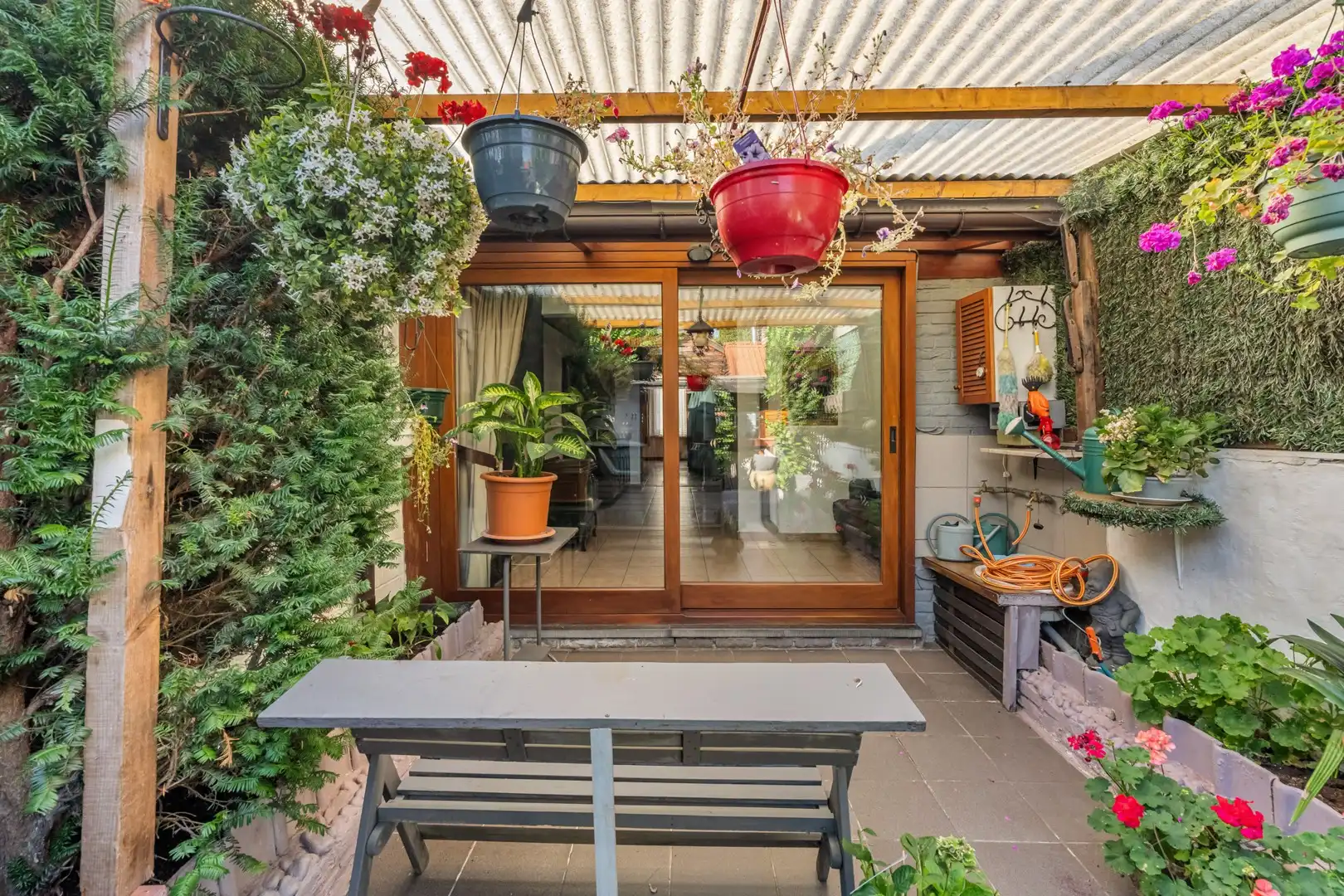 Rijwoning met veel potentieel en authentieke elementen te Evere foto 19