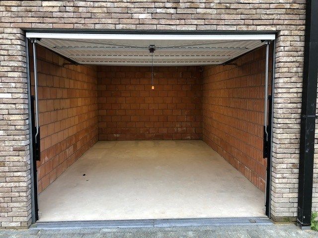 Stijlvol 2slpk appartement met terras en garage foto 14