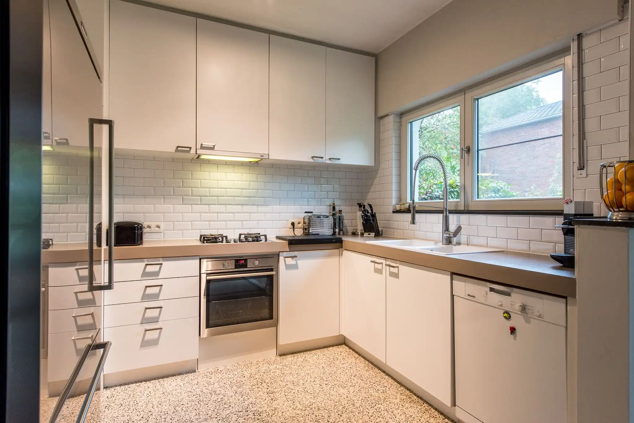 Charmante woning met drie slaapkamers te huur in de Sterre! foto 10